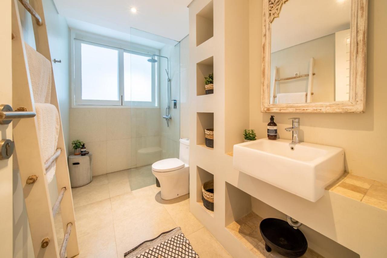 Villa Sunsara 4 - Enchanting 4Br Villa In A Great Location Canggu  Exterior photo